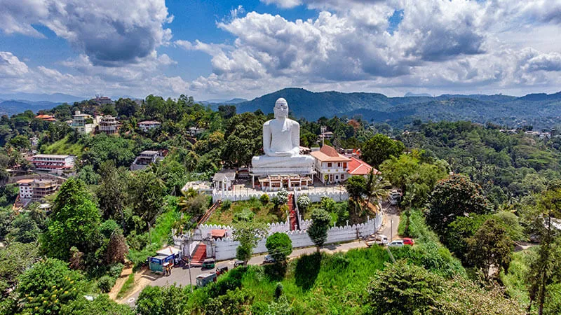 Bahirawakanda Buddha